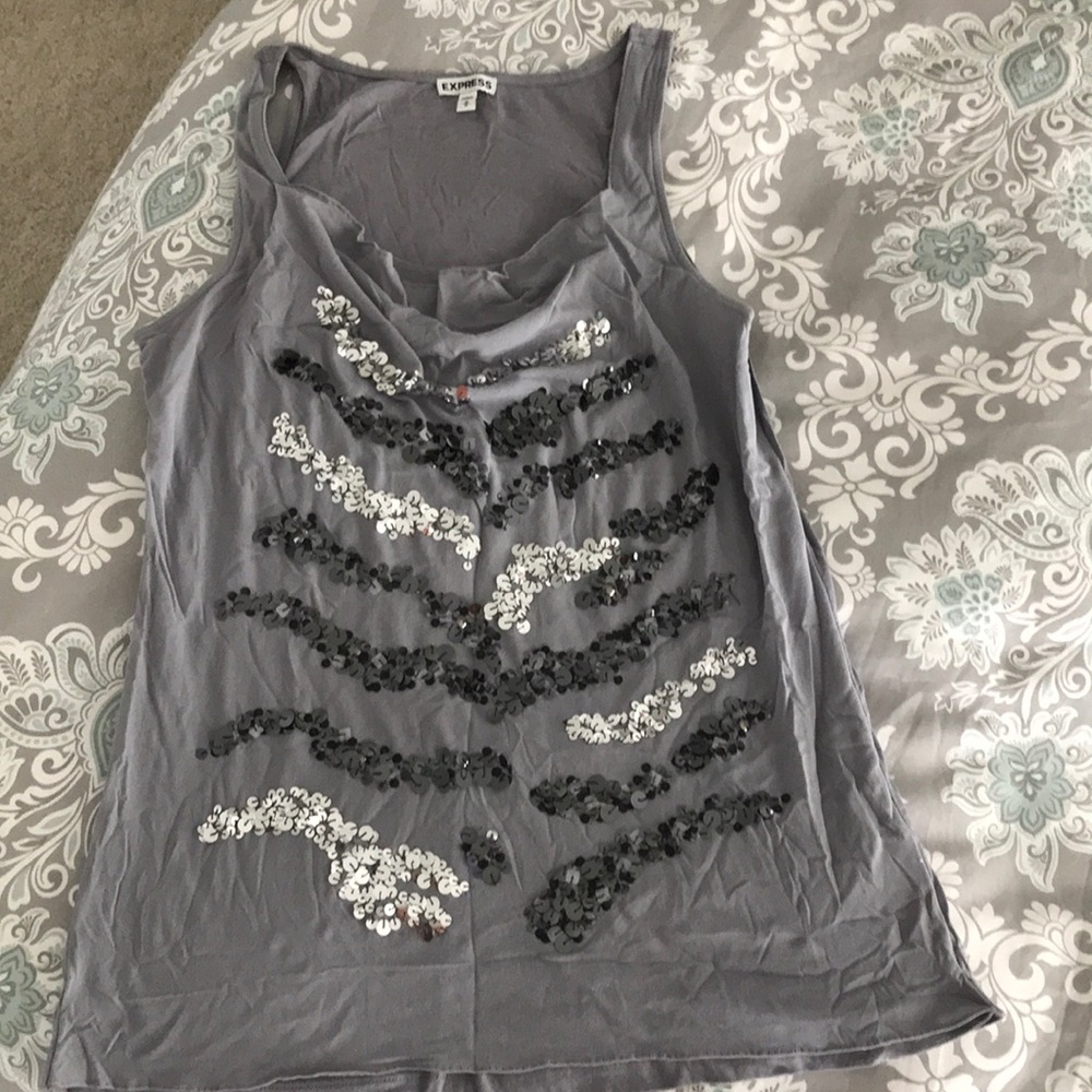 Gray tank with sequins design